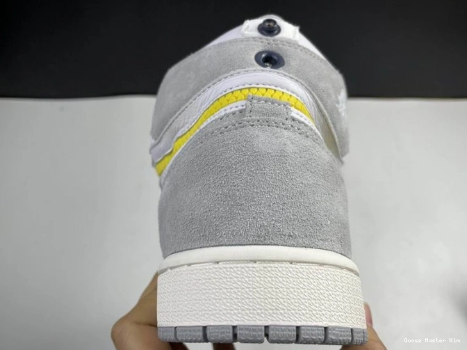 Air Switch CW6576-100 Smoke High 1 Jordan Light 0528